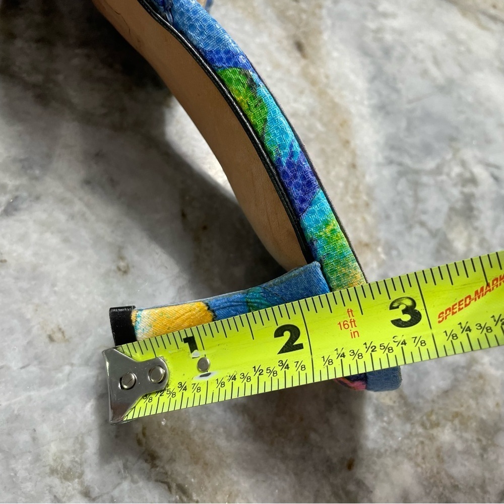 Stuart Weitzman Vintage Kitten Heel Floral Sandals Women’s 7.5 - Picture 9 of 13